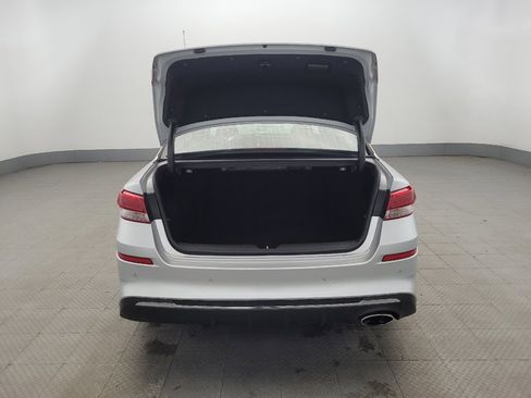 Used 2020 Kia Optima LX image 29