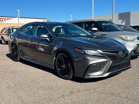 Used 2022 Toyota Camry XSE image 2