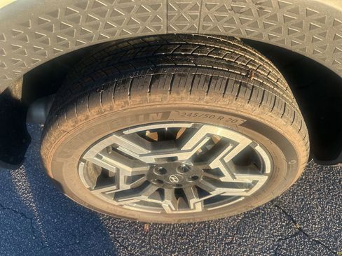 Used 2026 Hyundai Santa Cruz Limited image 9