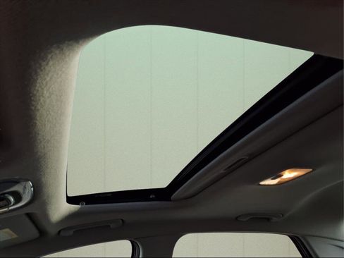 Certified 2023 Hyundai Elantra Limited image 19