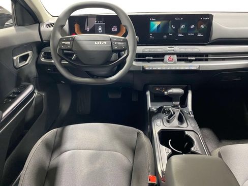 New 2026 Kia K4 FWD image 11