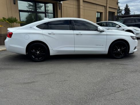 Used 2019 Chevrolet Impala LT FWD image 8