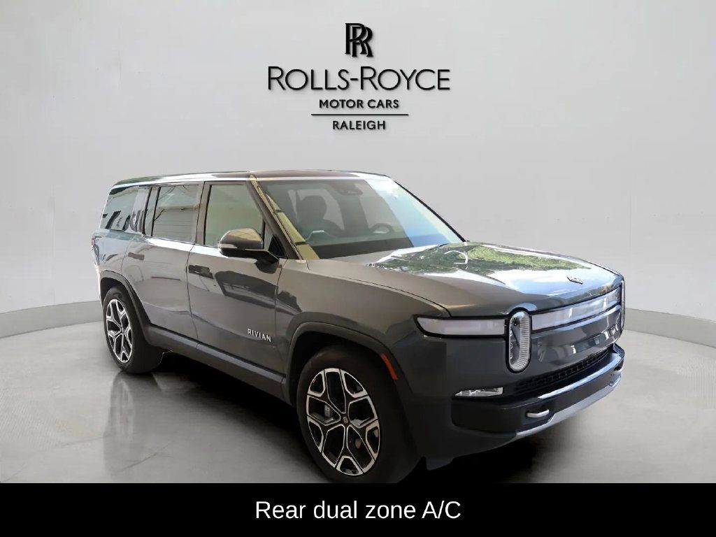 Used 2024 Rivian R1S Adventure Dual AWD/4WD image 3