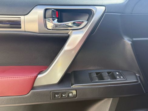 Used 2023 Lexus GX 460 Premium w/ Premium Package image 34