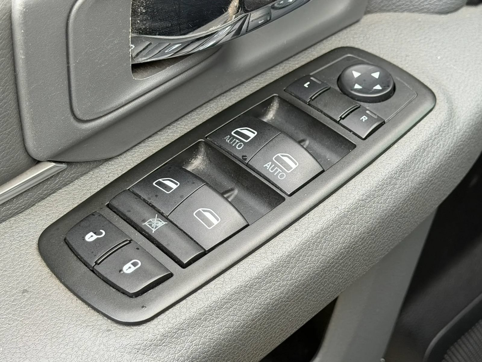 Used 2014 RAM 1500 Outdoorsman RWD image 15