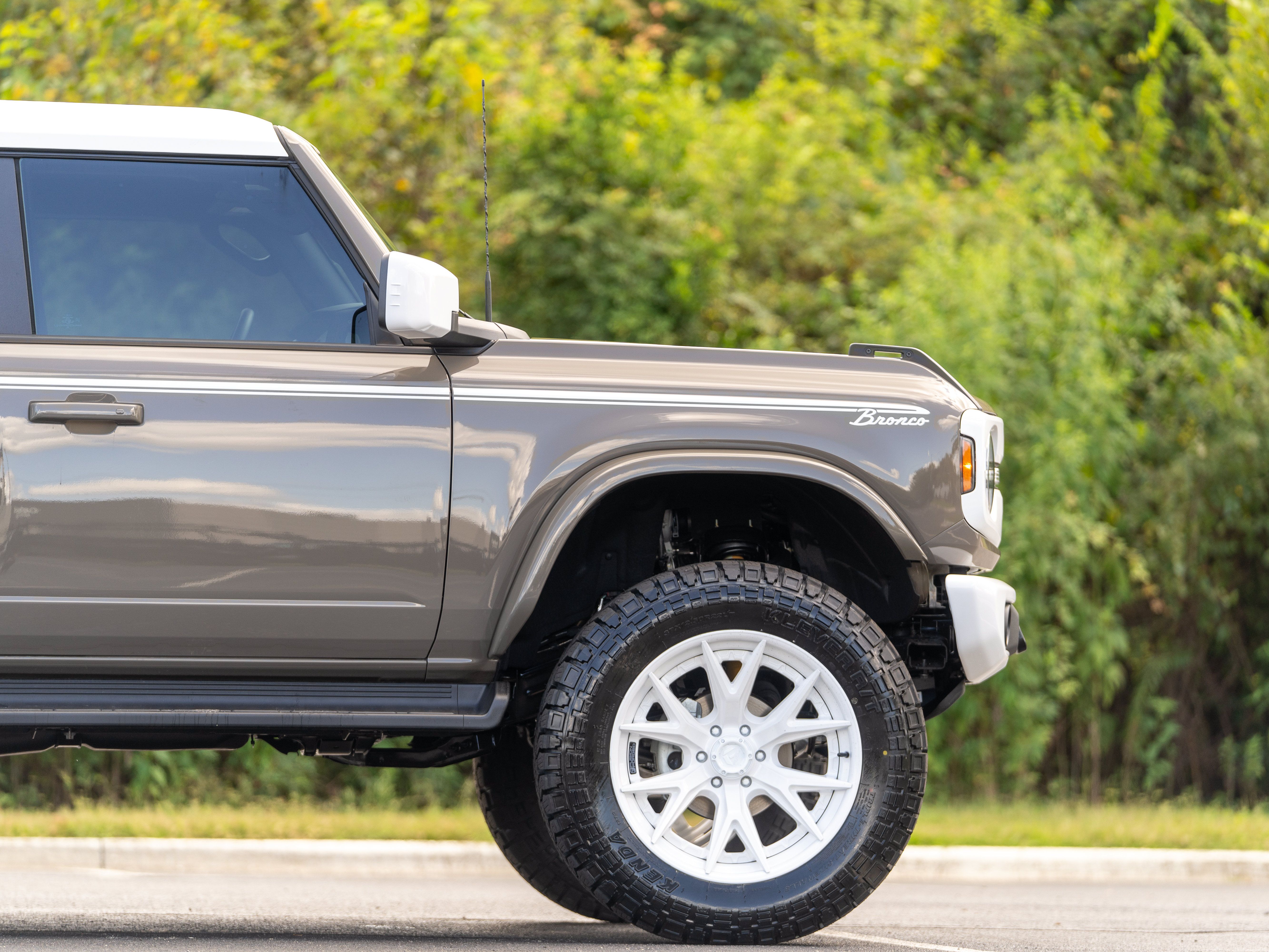 Used 2026 Ford Bronco Heritage Edition AWD/4WD image 7