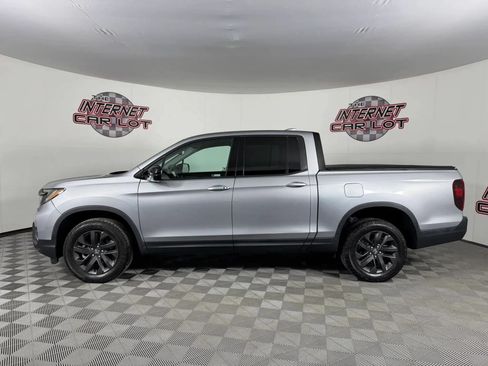 Used 2023 Honda Ridgeline Sport image 4