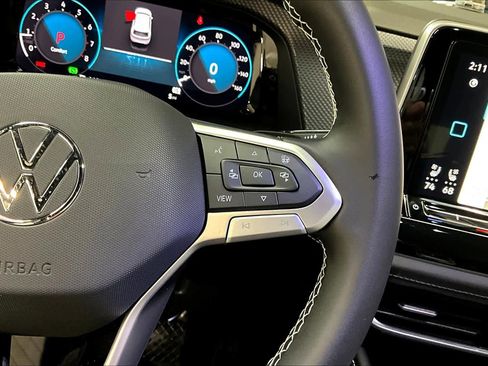 New 2026 Volkswagen Atlas Cross Sport SEL image 18