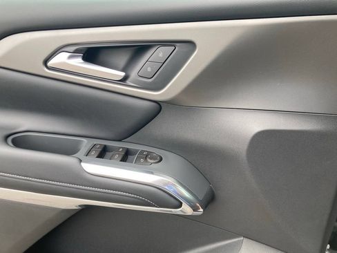 New 2026 Chevrolet Traverse LT w/ Midnight/Sport Edition AWD/4WD image 18