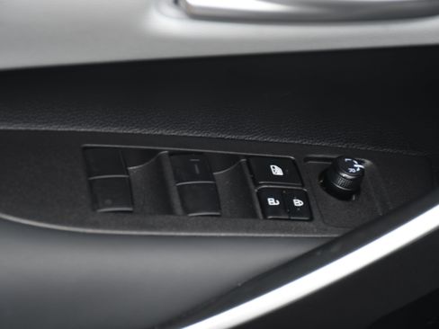 Certified 2025 Toyota Corolla SE FWD image 10