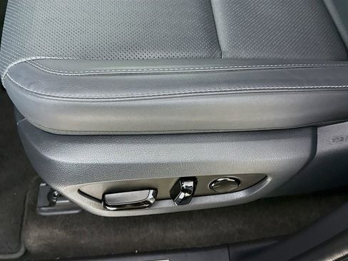 Used 2025 Lexus GX 550 550 Premium image 21