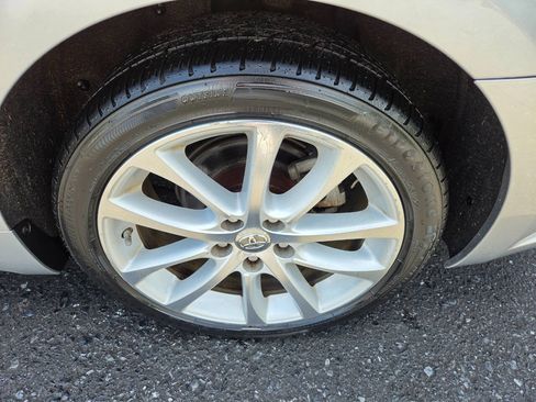 Used 2015 Toyota Avalon Limited FWD image 11