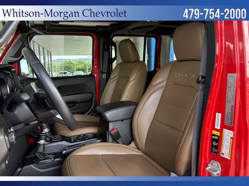 Used 2022 Jeep Wrangler Unlimited Sahara AWD/4WD image 9