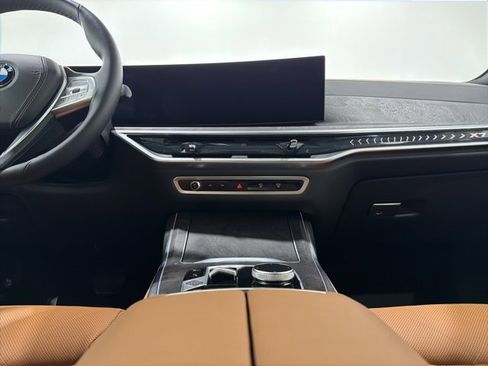 Certified 2024 BMW X7 xDrive40i image 39