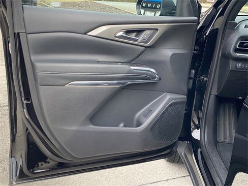 Certified 2025 Chevrolet Traverse LT image 20