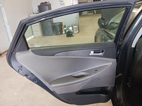 Used 2011 Hyundai Sonata GLS FWD image 24