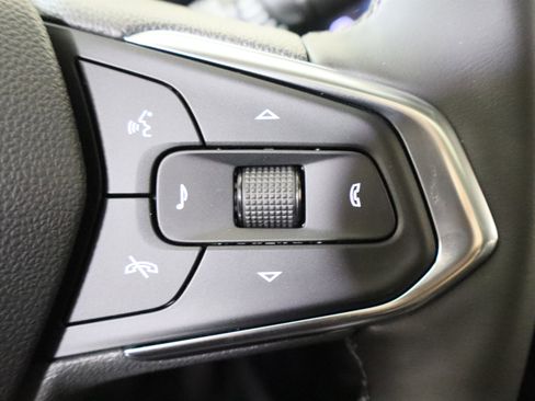 New 2026 Chevrolet Trax ACTIV w/ Sunroof Package FWD image 29