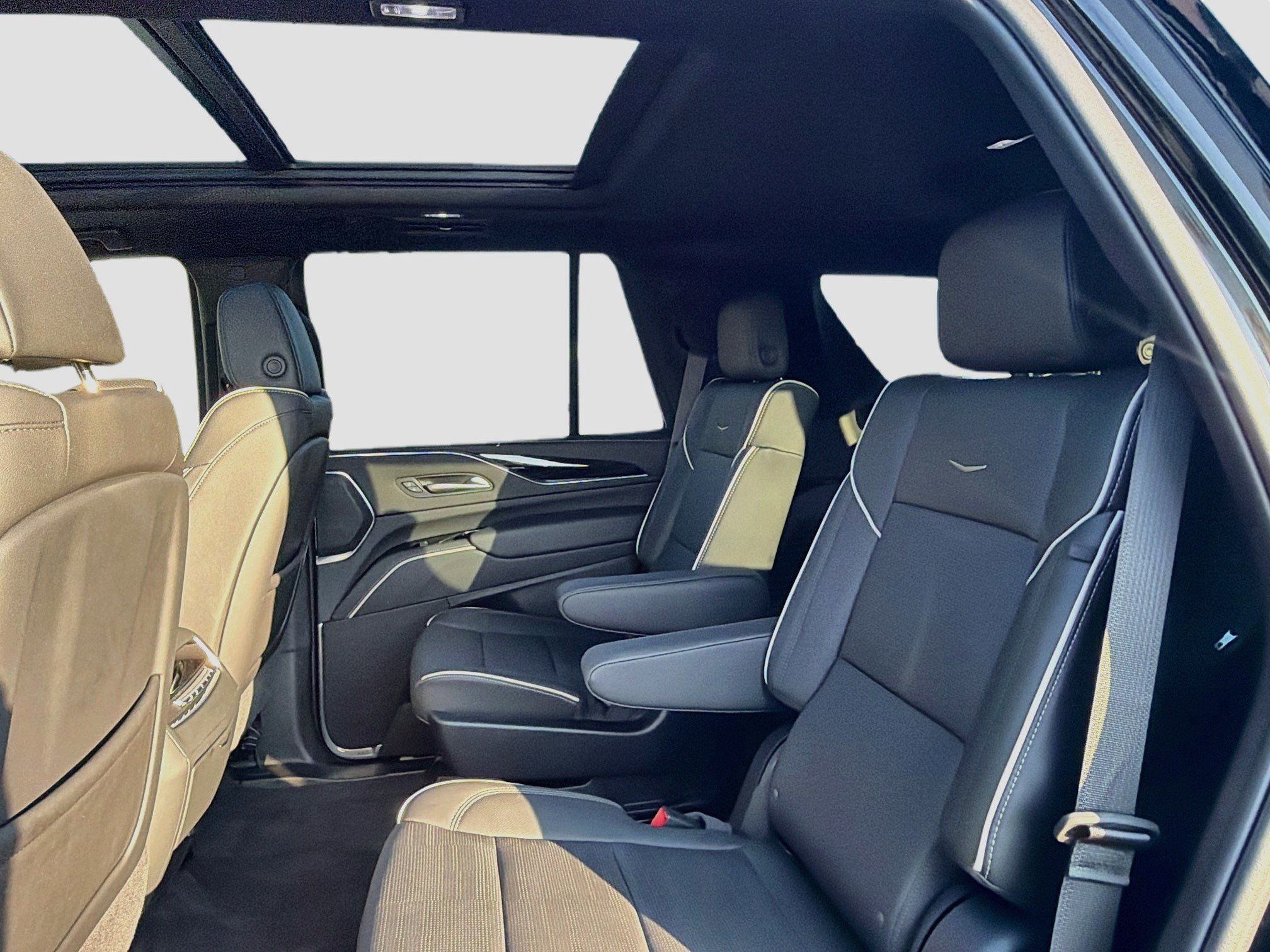 Certified 2024 Cadillac Escalade Sport w/ Touring Package AWD/4WD image 18