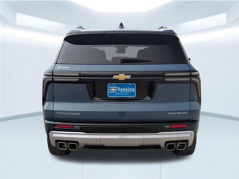 Used 2024 Chevrolet Traverse RS FWD image 5