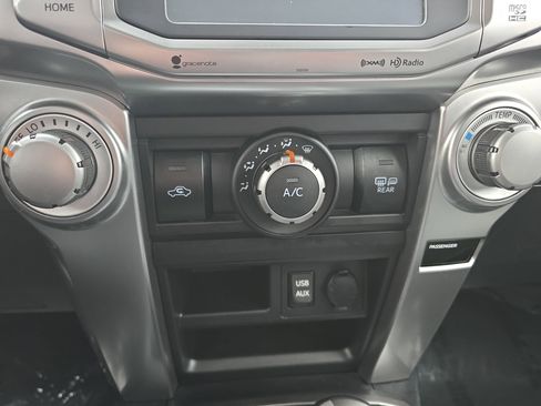 Used 2018 Toyota 4Runner SR5 Premium image 21