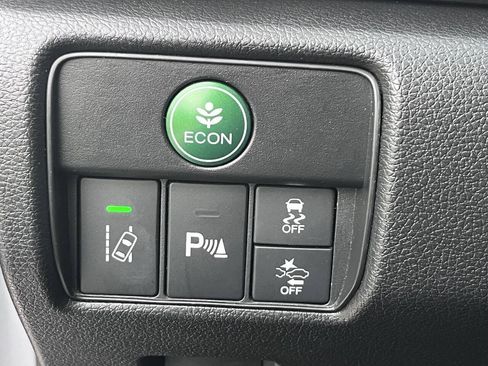Used 2017 Honda Accord Touring image 35