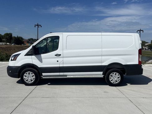 Used 2025 Ford Transit 250 Low Roof w/ Exterior Upgrade Package RWD image 3