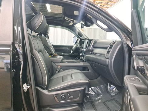 Used 2024 RAM 1500 Limited image 17