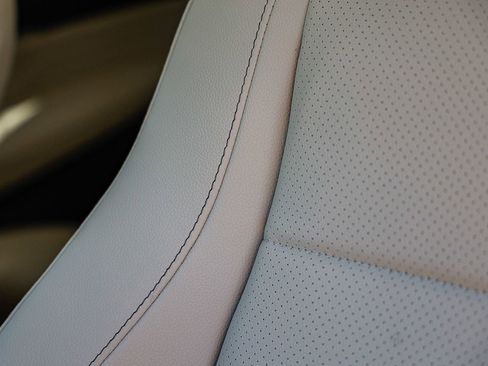 New 2026 Mercedes-Benz GLS 450 4MATIC image 25