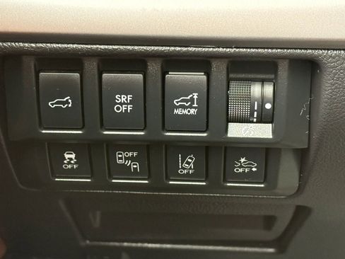 Used 2017 Subaru Outback 3.6R Touring image 36