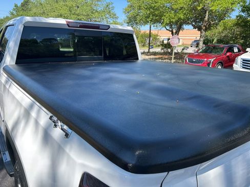 Used 2020 GMC Sierra 1500 SLT w/ SLT Premium Plus Package AWD/4WD image 9