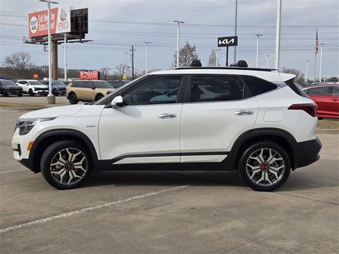 Certified 2022 Kia Seltos SX image 3