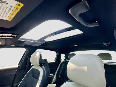 New 2026 Kia K4 GT-Line w/ GT-Line Sunroof Package FWD image 21