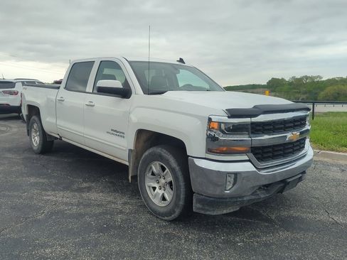 Used 2018 Chevrolet Silverado 1500 LT w/ True North Edition AWD/4WD image 4