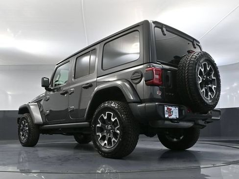 Used 2025 Jeep Wrangler Unlimited Sahara w/ Technology Group AWD/4WD image 50