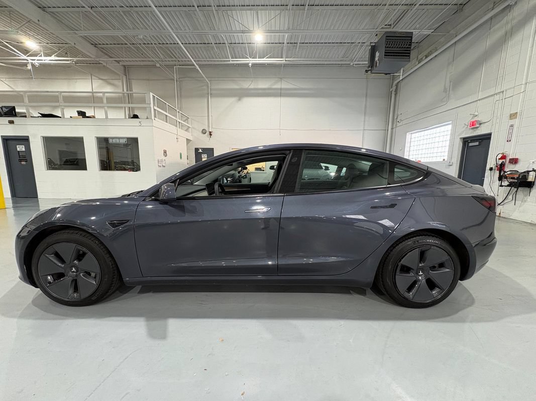 Used 2022 Tesla Model 3 Long Range AWD/4WD image 4