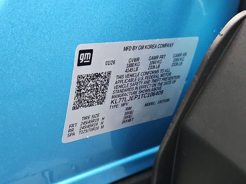 New 2026 Chevrolet Trax RS w/ Sunroof Package FWD image 32