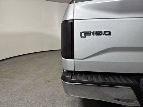 Used 2016 Ford F150 Lariat w/ Trailer Tow Package image 29