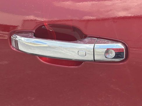 New 2026 GMC Canyon Denali AWD/4WD image 32