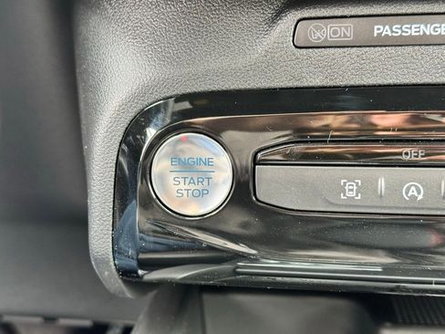 New 2025 Ford Escape ST-Line w/ Tech Pack #1 image 32