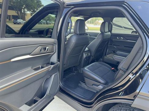 Used 2026 Ford Explorer Tremor w/ Tremor Convenience Package AWD/4WD image 9