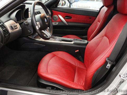 Used 2004 BMW Z4 3.0i image 9