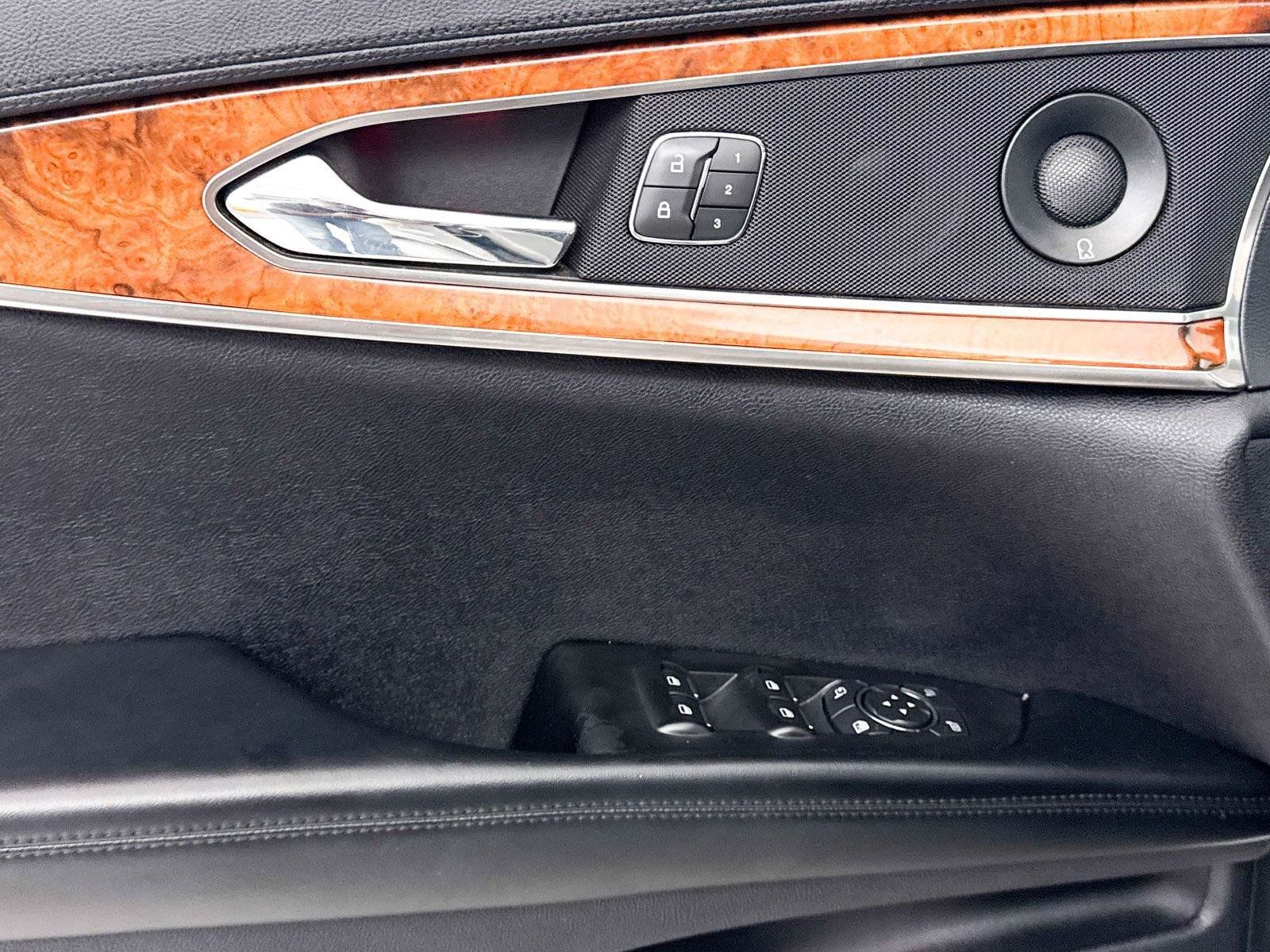 Used 2019 Lincoln Nautilus Reserve FWD image 27