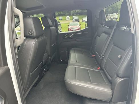 Used 2025 GMC Sierra 1500 SLT AWD/4WD image 26