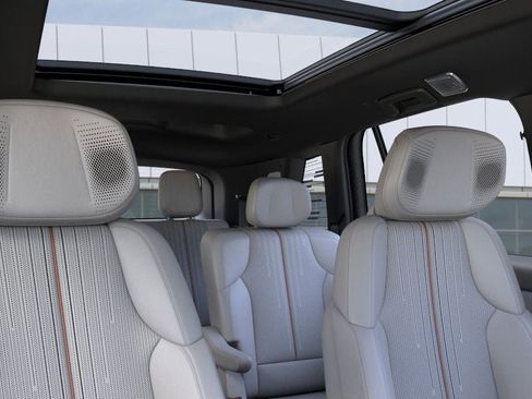 New 2026 Cadillac Vistiq Sport AWD/4WD image 24