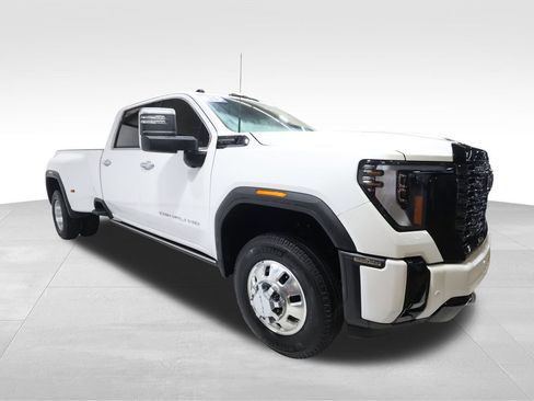 Certified 2025 GMC Sierra 3500 Denali Ultimate image 6