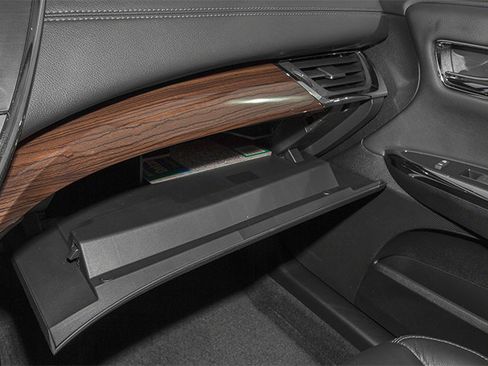 Used 2013 Toyota Avalon Limited FWD image 16