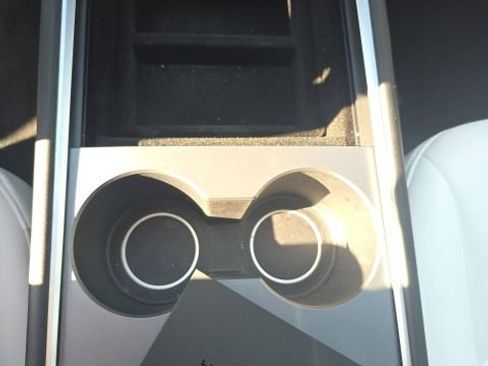 Used 2023 Tesla Model Y Long Range image 23