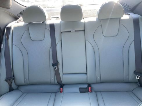 Used 2025 Hyundai Elantra Limited image 40