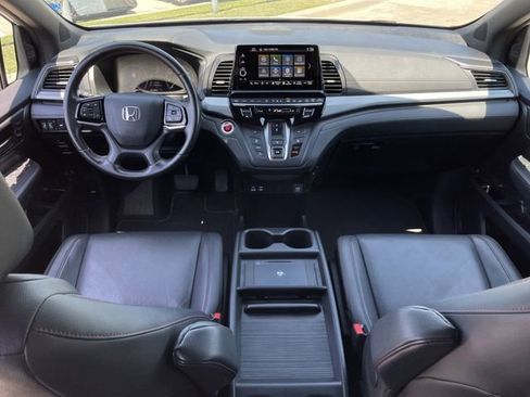 Certified 2025 Honda Odyssey Sport-L image 10