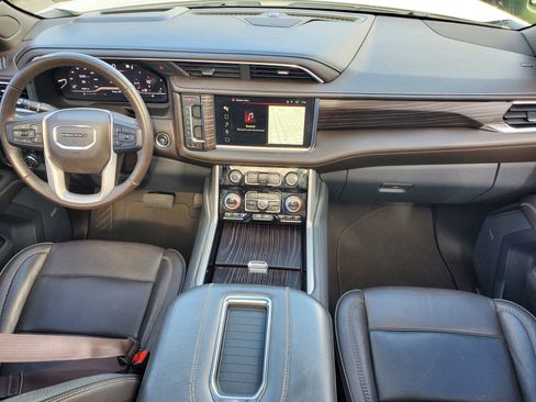Used 2022 GMC Yukon Denali AWD/4WD image 15